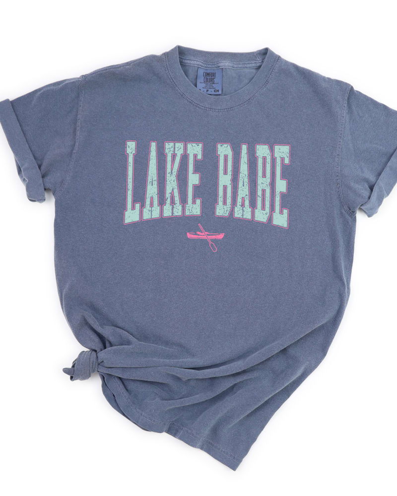 Front of a size 3XL Lake Babe Canoe Garment Dyed Tee in Hue by Simply Sage Market. | dia_product_style_image_id:291683